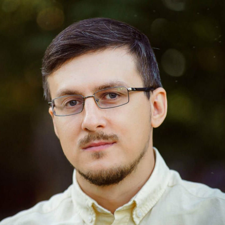 Репетитор по математике и физике Портрет Вячеслава Сусликова